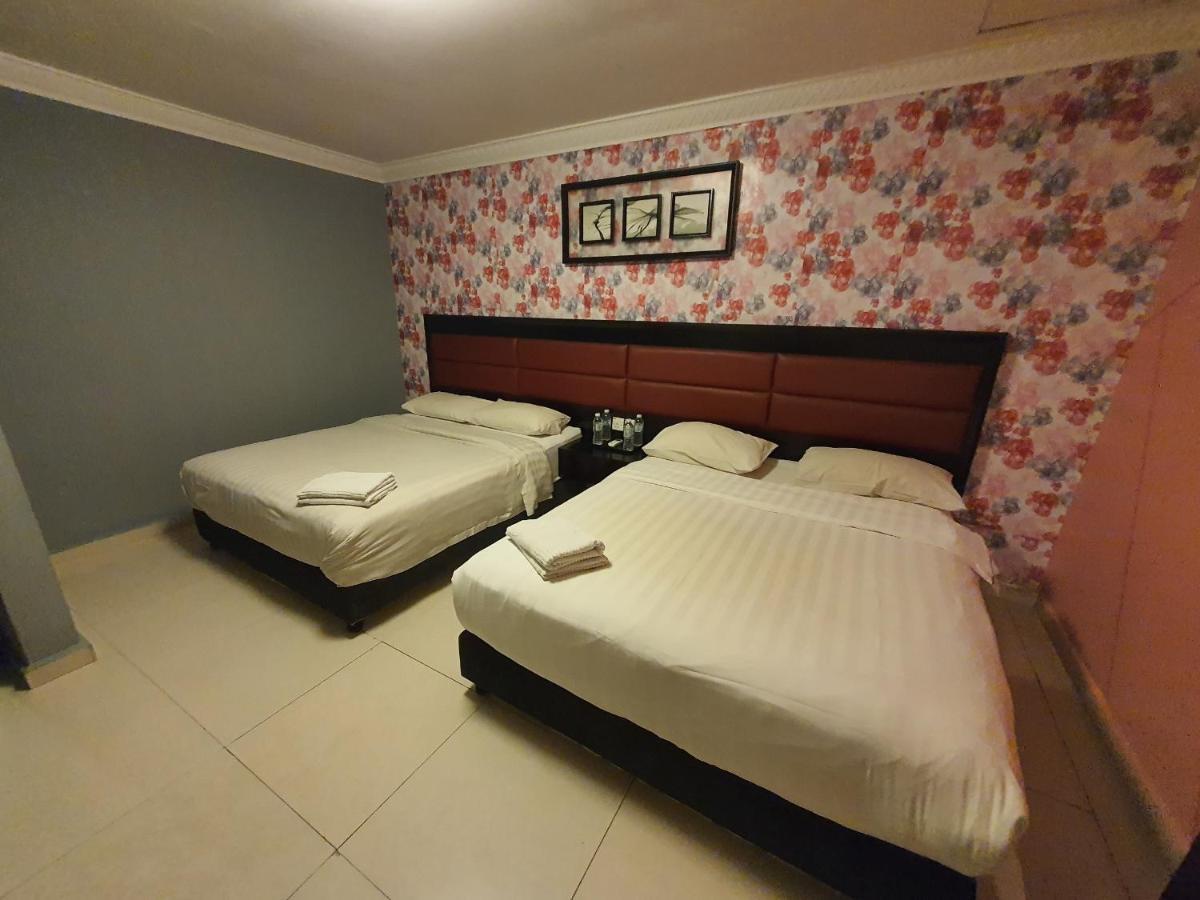 Oyo 90249 Euro Hotel Klang Exterior photo