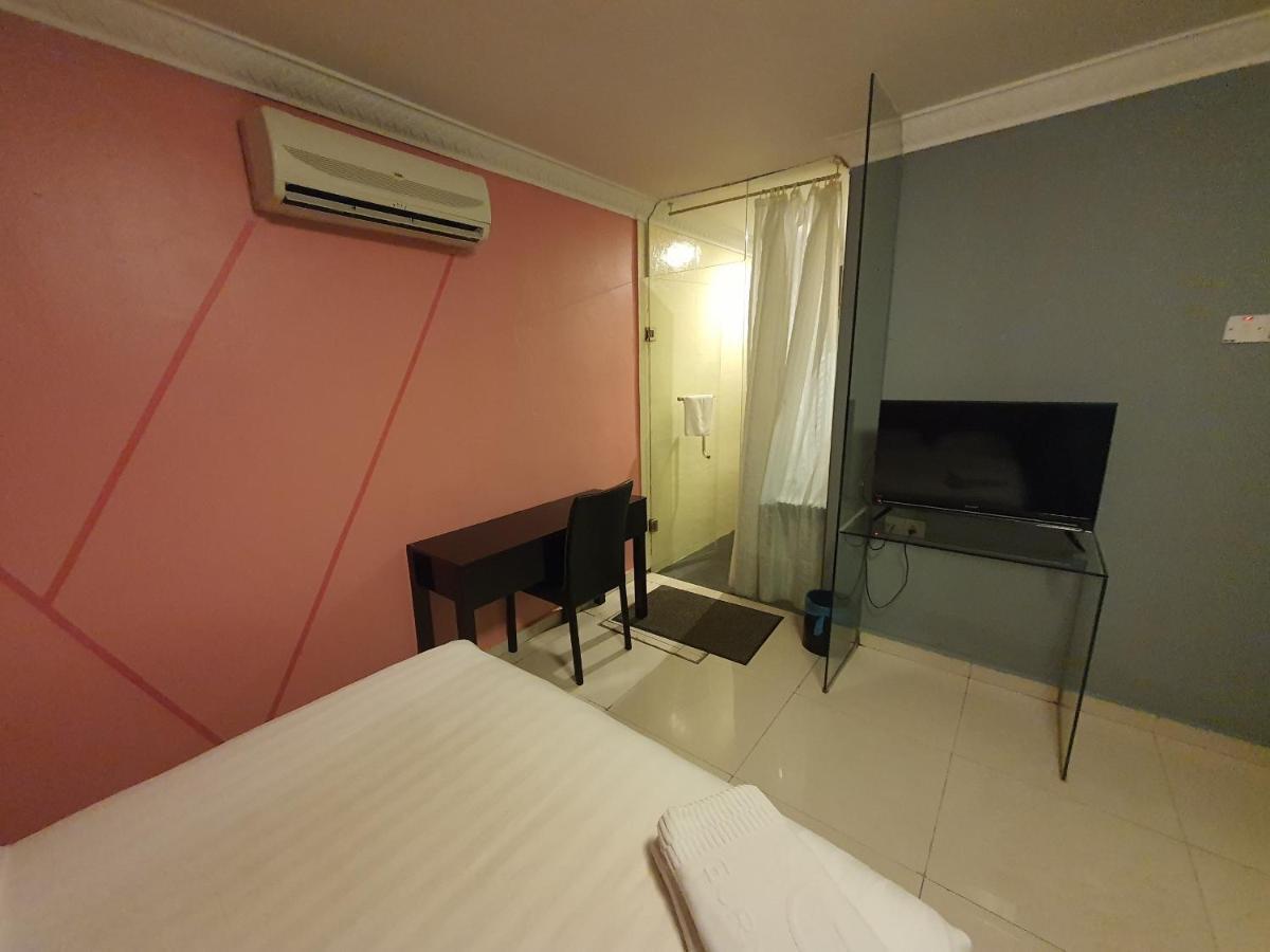 Oyo 90249 Euro Hotel Klang Exterior photo