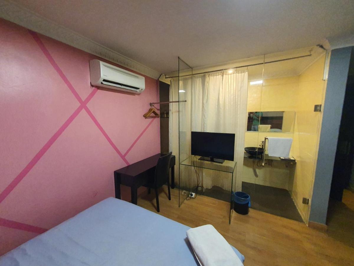 Oyo 90249 Euro Hotel Klang Exterior photo