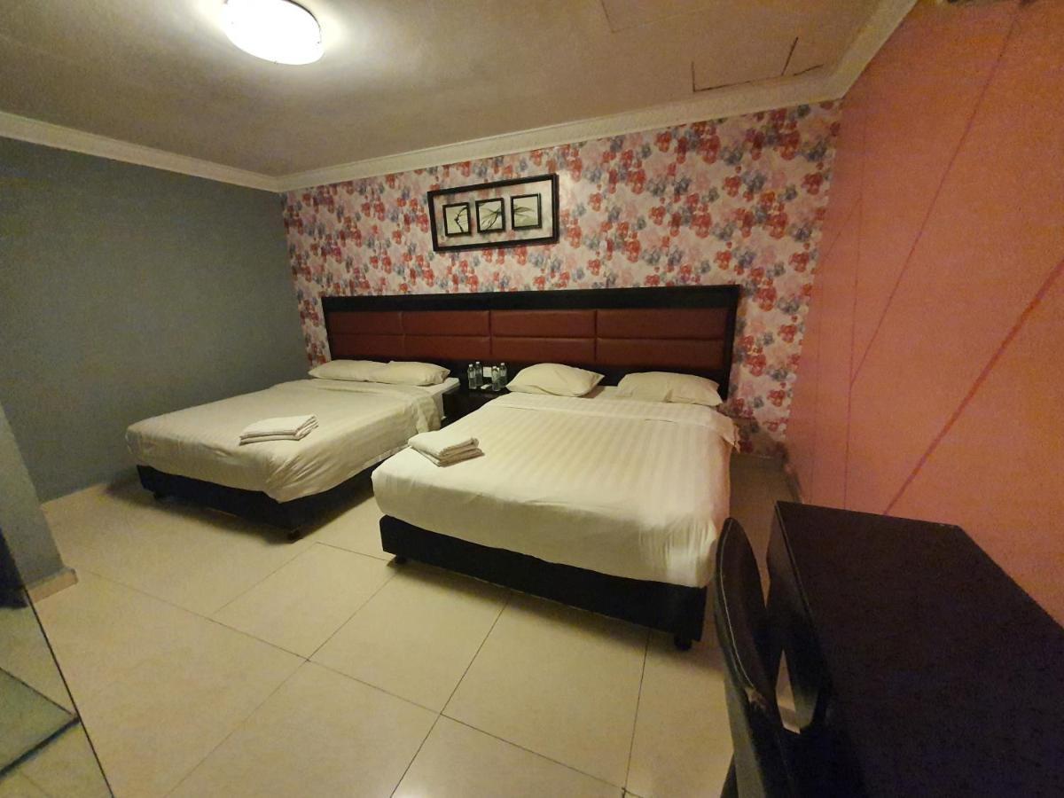 Oyo 90249 Euro Hotel Klang Exterior photo
