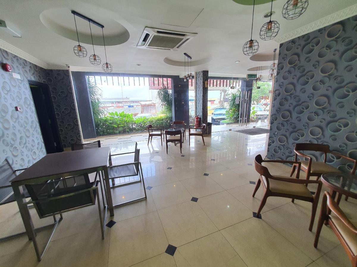 Oyo 90249 Euro Hotel Klang Exterior photo