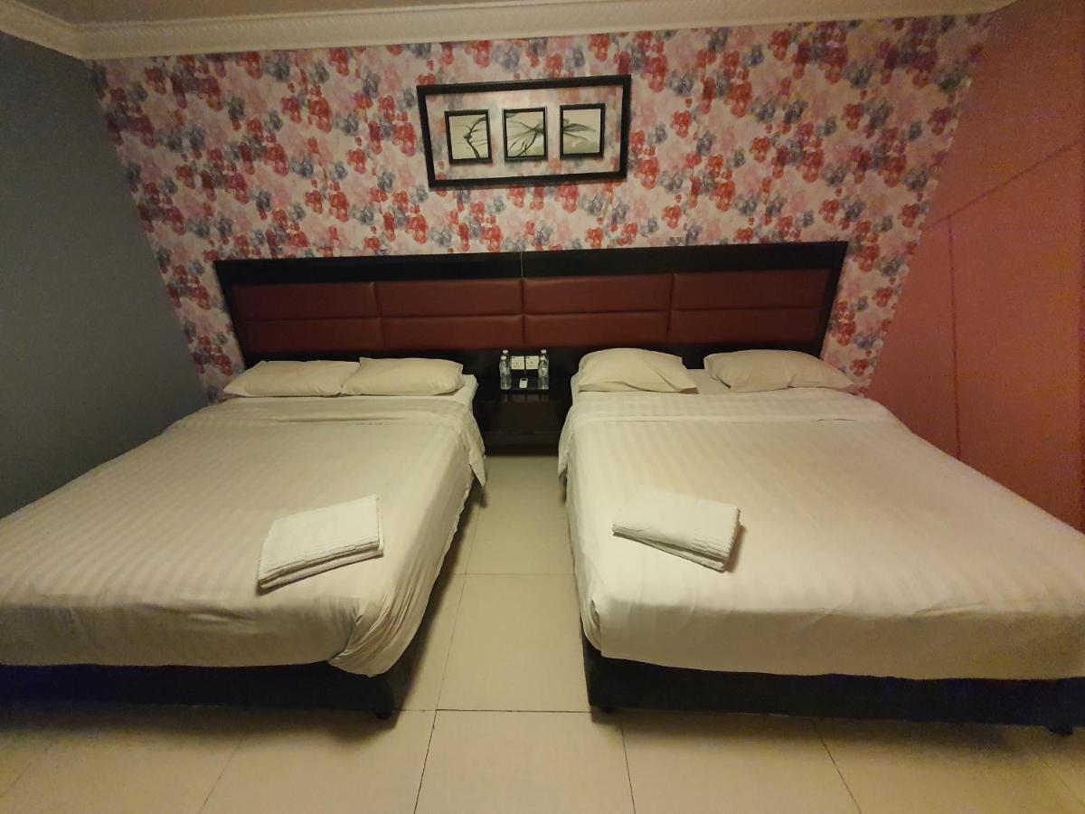 Oyo 90249 Euro Hotel Klang Exterior photo